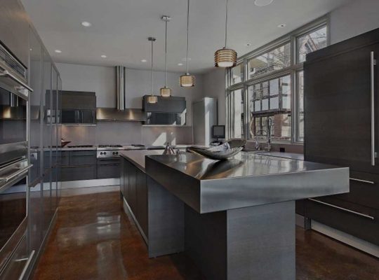 Elegant 3-Bedroom Flat